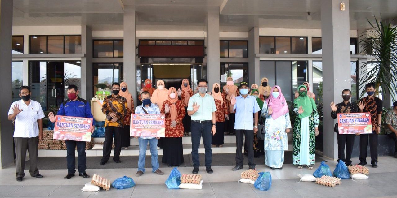 Peduli Covid-19, DWP Kota Payakumbuh Peduli Salurkan Bantuan
