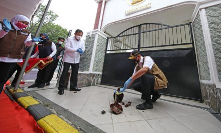 Doni Monardo Resmikan RS Lapangan Pemprov Jatim