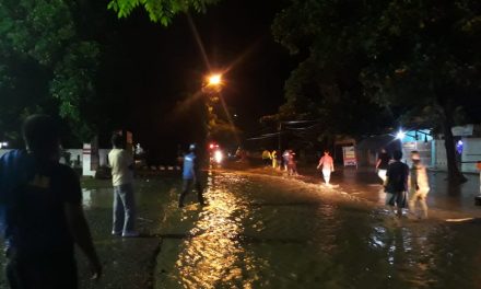 Banjir Jeneponto, Mobil Terserat Arus Hingga Empat Warga Hilang