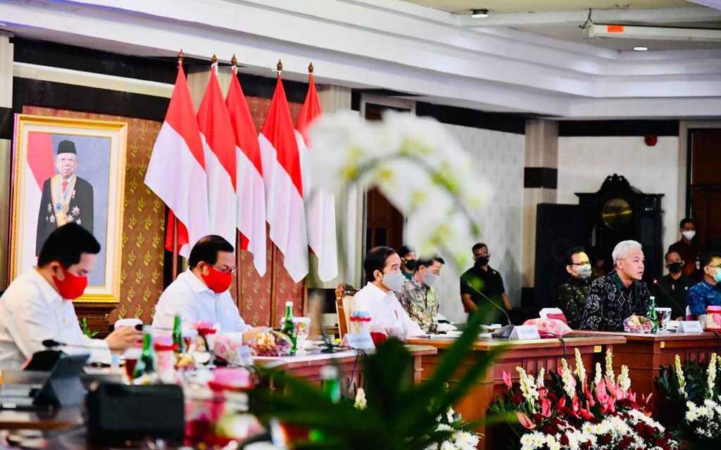 Presiden Minta Daerah Tak Paksakan Adaptasi Kebiasaan Baru tanpa Perhatikan Data Sains
