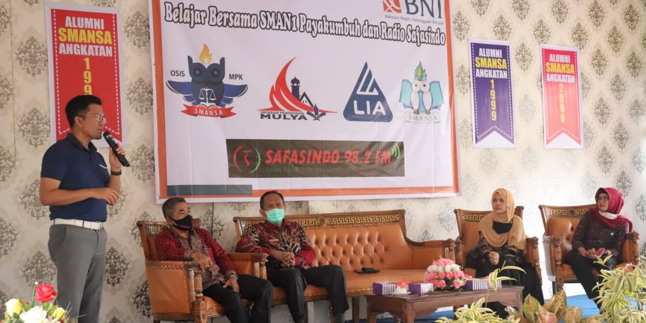 Duo Erwin Launching Program Belajar SMAN 1 Payakumbuh Dengan Radio Safasindo FM