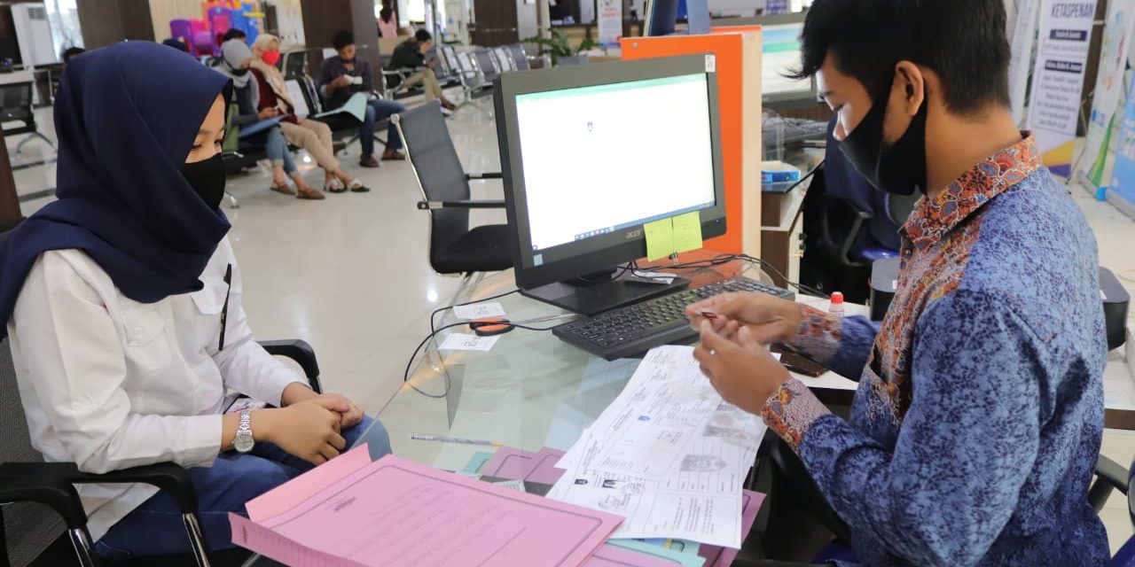 MPP Payakumbuh Dibanjiri Warga Urus AK1, Bank Nagari Buka Lowongan Kerja