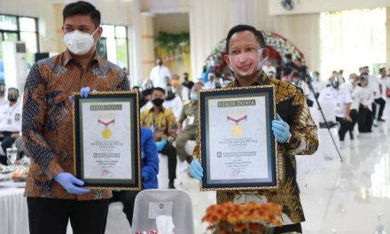 Mendagri ‘Tantang’ Seluruh Kepala Daerah Lakukan Gerakan Bagi Masker Secara Masif