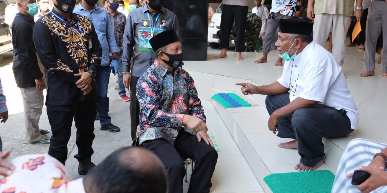 Khotib Ustaz Saiful Islam Alpayage Doakan Mendagri Tito Sukses Kawal Pembangunan Papua