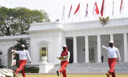 Sekretariat Presiden Gelar Latihan Penaikan Bendera Upacara HUT ke-75 Kemerdekaan RI