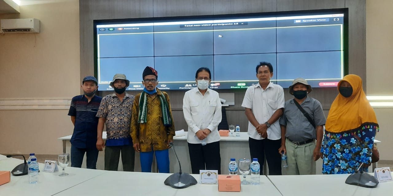 AKSI JALAN KAKI SAD DAN PETANI JAMBI DARI JAMBI MENUJU ISTANA NEGARA