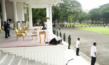 Presiden Jokowi Saksikan Geladi Peringatan Detik-Detik Proklamasi Kemerdekaan RI