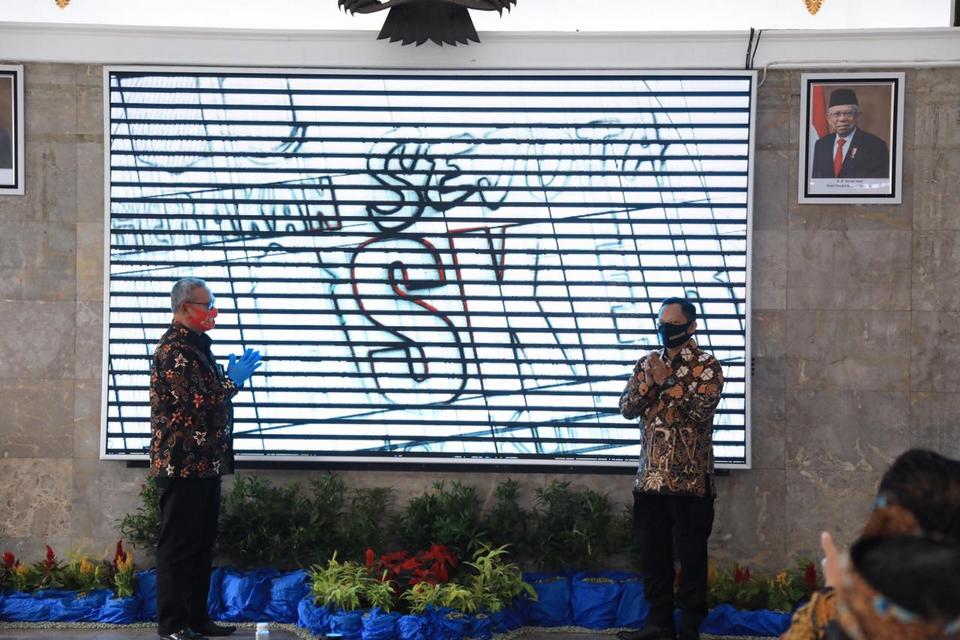 Menggeliatkan Ekonomi Dengan Tetap Berpedoman  Protokol Kesehatan Covid-19
