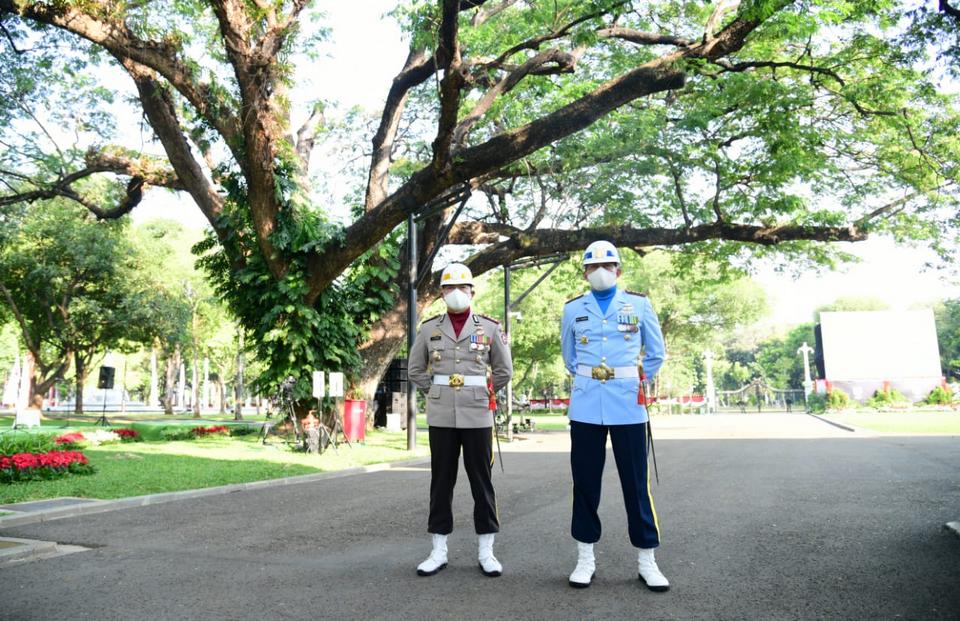 Susunan Petugas Upacara Penurunan Bendera Negara Sang Merah Putih di Istana Merdeka