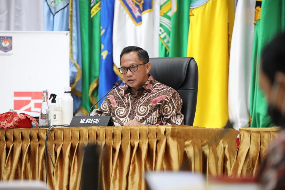 Mendagri : Permudah Izin Usaha di Daerah agar Tercipta Lapangan Kerja