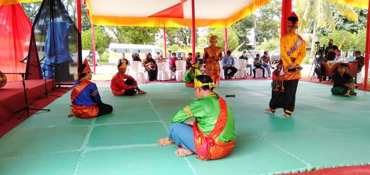 Puti Elok Asal Payakumbuh Juara 1 Dalam Ajang Festival Randai Se Sumatera Barat
