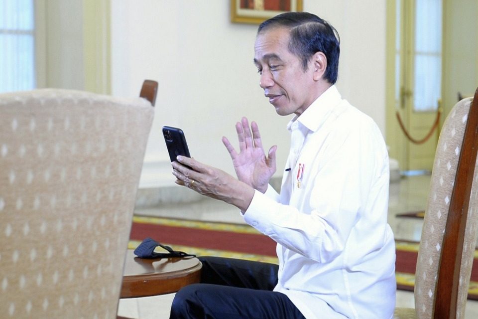 Berbincang dengan Dokter Paru, Presiden: Saya Bisa Bayangkan Betapa Berat Tangani Covid-19