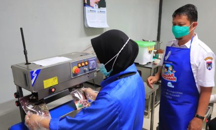 Sentra Randang Payakumbuh Penuhi Permintaan 5000 Sachet Randang Untuk PT. Muhibbah Mulia Wisata