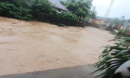 Kali ini Banjir dan Tanah Longsor Rusak Rumah Warga Kota Ambon