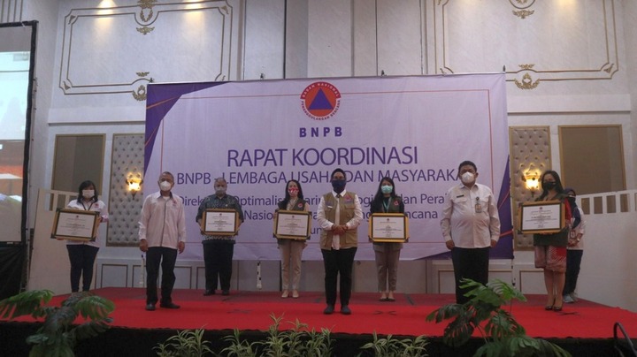 Apresiasi BNPB Atas Kolaborasi Pentaheliks dalam Penanganan COVID-19