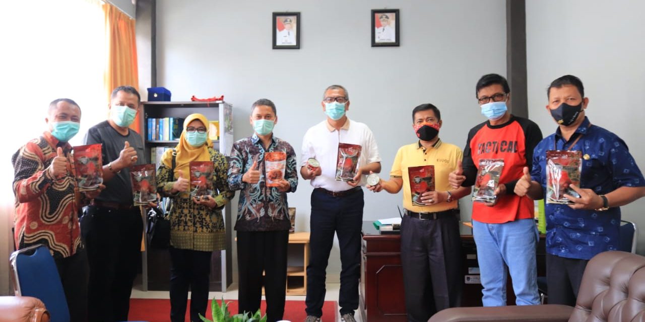 Tim 7 Lawan Pekat, RS Tak Jera Maksiat! Ratusan Botol Miras Di Parik Muko Aia Kembali Disikat