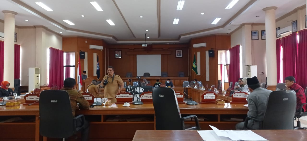 7 Fraksi DPRD Sampaikan Pemandangan Umum Dalam Dua Rapat Paripurna