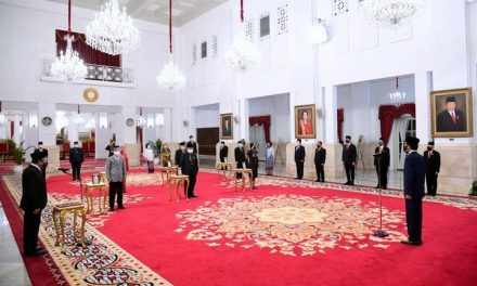 Presiden Jokowi Anugerahkan Gelar Pahlawan Nasional kepada Enam Tokoh