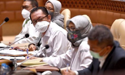 Sukses Tangani Covid-19, Kemendes Raih Mitra Bakti Husada 2020