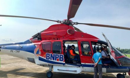 Kepala BNPB Tinjau Gunung Merapi dari Udara
