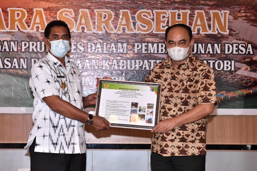 Jumlah Desa Tertinggal Turun Drastis, Kemendes PDTT Dorong Pengembangan Desa Maritim di Wakatobi