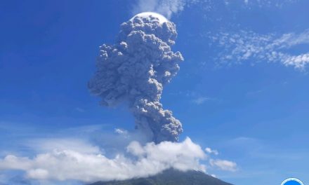 [Update] – Lebih 4.000 Warga Evakuasi Pascaerupsi Gunung Ili Lewotolok
