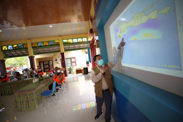 BNPB: Keberadaan Ekosistem Garis Pantai Sangat Penting untuk Mitigasi Bencana Tsunami di Selatan Jawa
