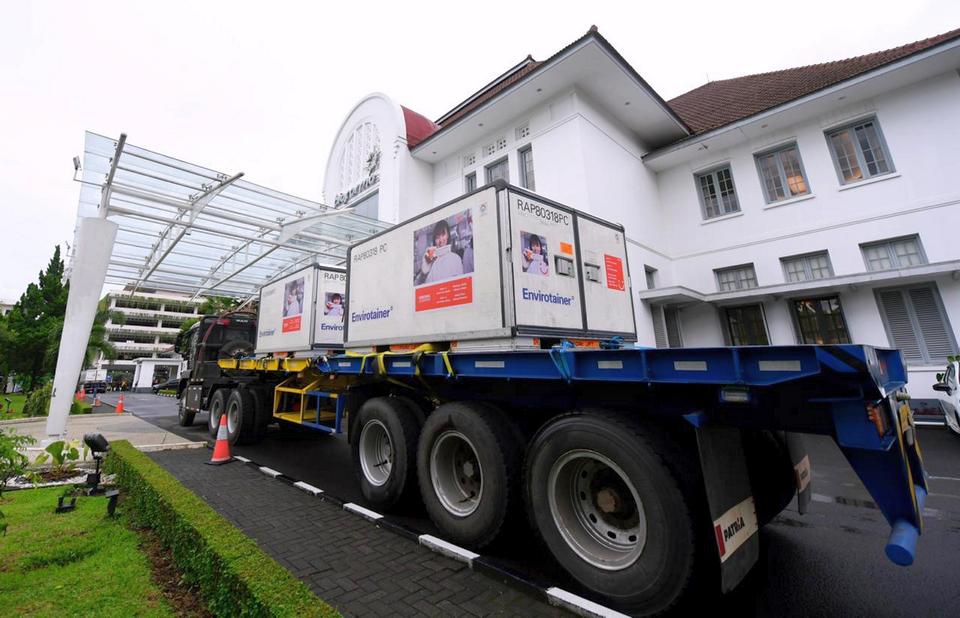 Vaksin Sinovac Disimpan di Bio Farma Bandung