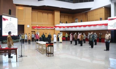 Mendagri Lantik 808 Pejabat Fungsional di Lingkungan Kemendagri
