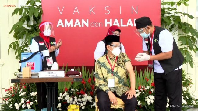 Sekjen MUI: Vaksinasi dan Disiplin Prokes Adalah Bagian Ikhtiar Umat