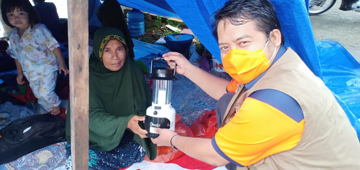 Dengan Garam, Gelap Jadi Terang