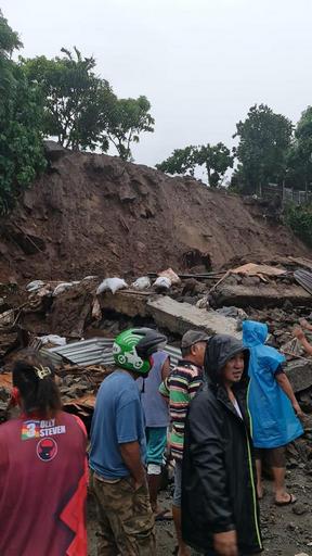 Banjir dan Tanah Longsor di Kota Manado Sebabkan 5 Orang Meninggal Dunia