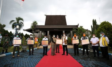 BNPB Serahkan Bantuan DSP Senilai 3,5 M untuk Penanganan Banjir Kalsel