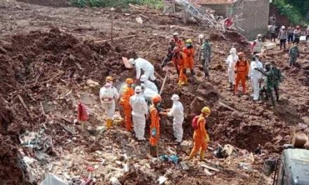 [UPDATE] Seluruh Korban Ditemukan, Operasi SAR Pascalongsor Sumedang Dihentikan