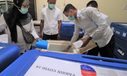 Jelang Pencanangan Senin Depan, 220 Dosis Vaksin Sinovac Tiba di Kota Payakumbuh