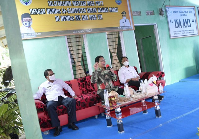 Gus Menteri Tinjau Potensi dan Hambatan BUMDes di Seram Bagian Barat