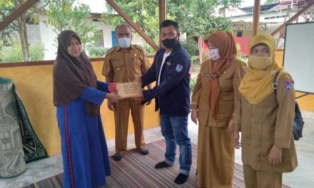 Karang Taruna Payakumbuh Selatan Salurkan Donasi Buat Yayasan Cahaya Islami Yang Alami Musibah Kebakaran