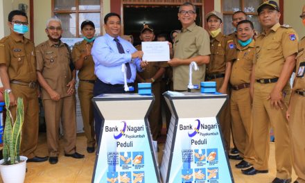 Bank Nagari Serahkan 10 Unit Wastafel Untuk Pemko Payakumbuh