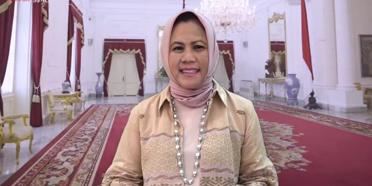 Wow! Ibu Negara Pakai Tenun Balai Panjang Saat Syukuran HUT Dekranas Ke 41