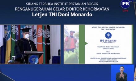 PIDATO ORASI Doktor HC DONI MONARDO di IPB