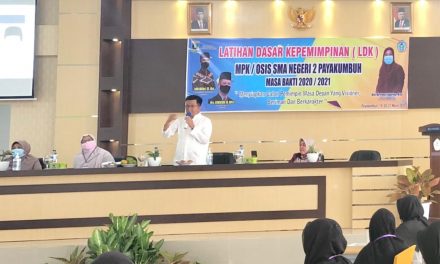 Jadi Narasumber di LDKS SMA Negeri 2 Payakumbuh, Wawako Erwin : Calon Pemimpin Harus Bisa Gali Potensi Diri