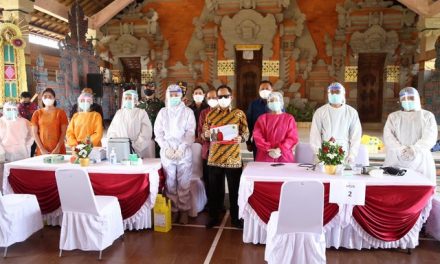 Laksanakan Kunker Ke Bali, Mendagri Pantau Program Vaksinasi