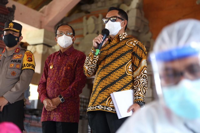 Mendagri Apresiasi Ketertiban Vaksinasi Covid-19 di Ubud