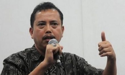 Kasus teror bom di halaman Gereja Katedral Makassar merupakan kasus teror bom pertama di era kapolri Sigit
