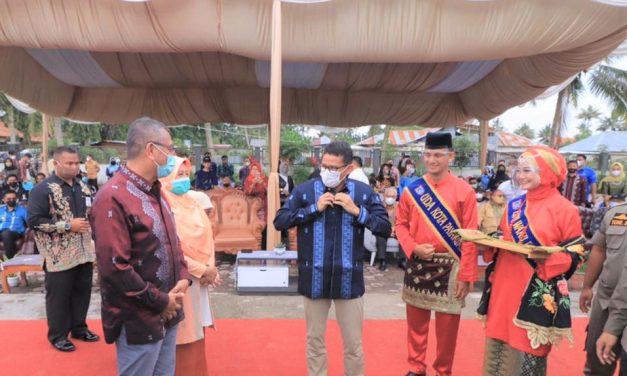Menparekraf RI Sandiaga Uno Promosikan Randang Payakumbuh Ke Dunia, Spice Of The World