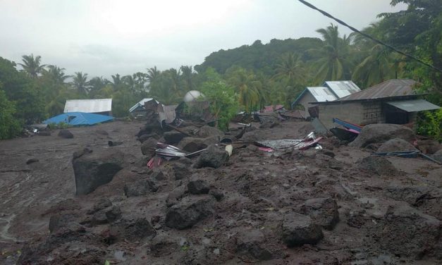 Lima Warga Meninggal Akibat Banjir Bandang Flores Timur