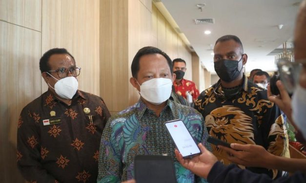 Mendagri Beri Teguran Keras kepada Gubernur Papua