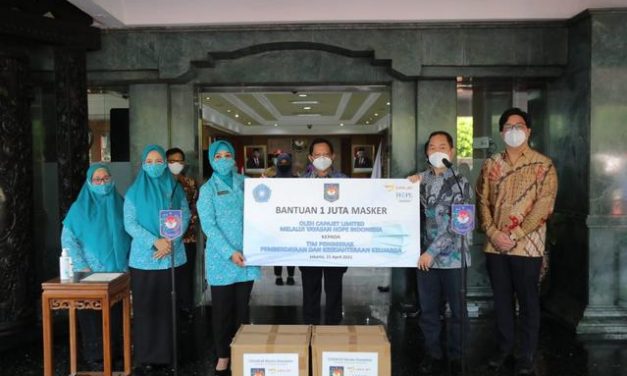 TP-PKK Terima Bantuan Masker sebagai Dukungan terhadap Kampanye Protokol Kesehatan