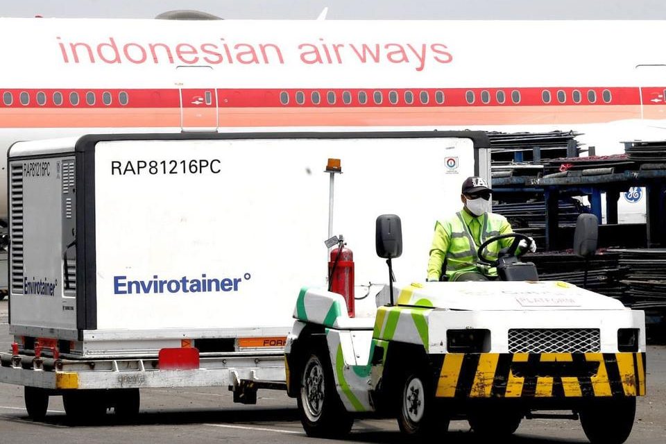 Enam Juta Dosis Bahan Baku Vaksin Covid-19 Tiba di Indonesia