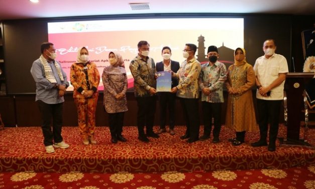 Di Silaturahmi Berkah Ramadhan 1442 H, Kemendagri Tegaskan Siap Ayomi Setiap Kegiatan Apkasi